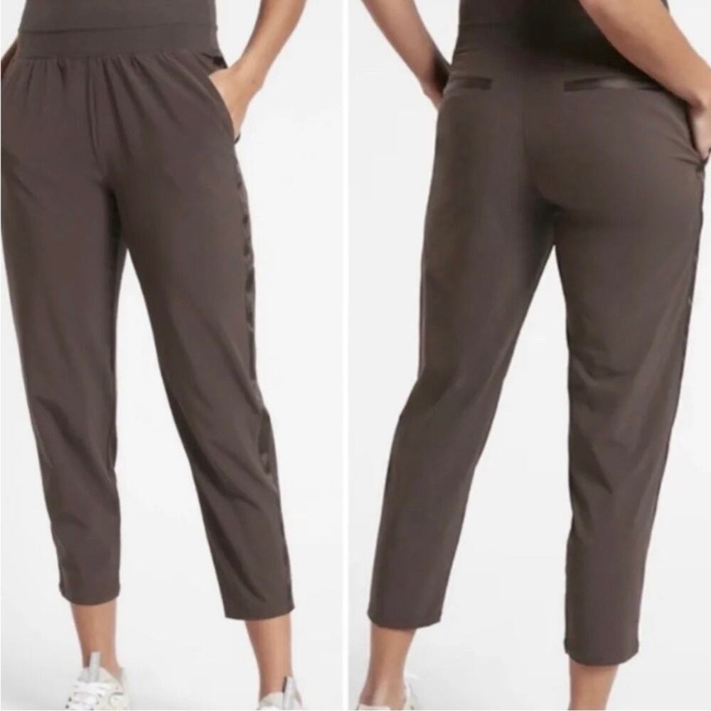 Athleta Nolita Slim Tapered Crop Pant in Chocolate Brown - size 2